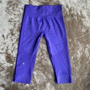 Lululemon Seamlessly Street Crop in Bruised Berry